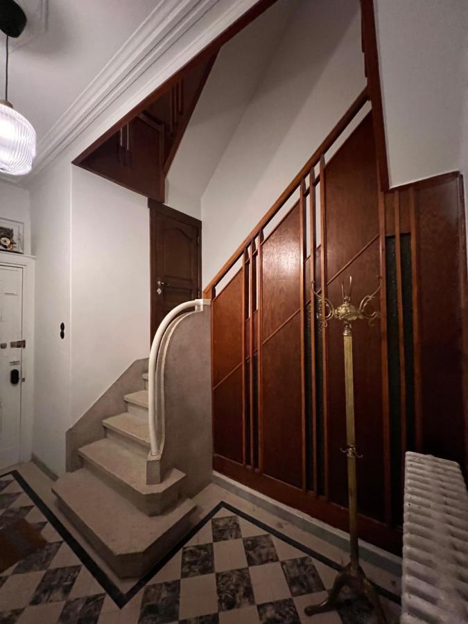 Charmante Art Deco Rijwoning Остенде Экстерьер фото